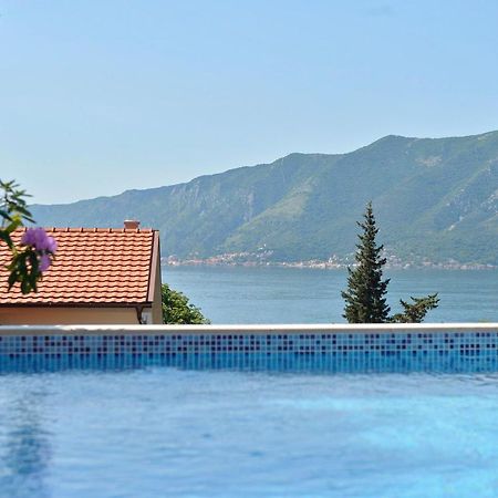 J & P Apartments Orahovac Kotor Exterior photo
