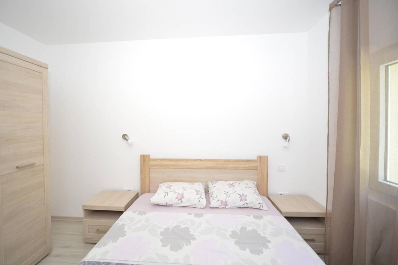 J & P Apartments Orahovac Kotor Exterior photo
