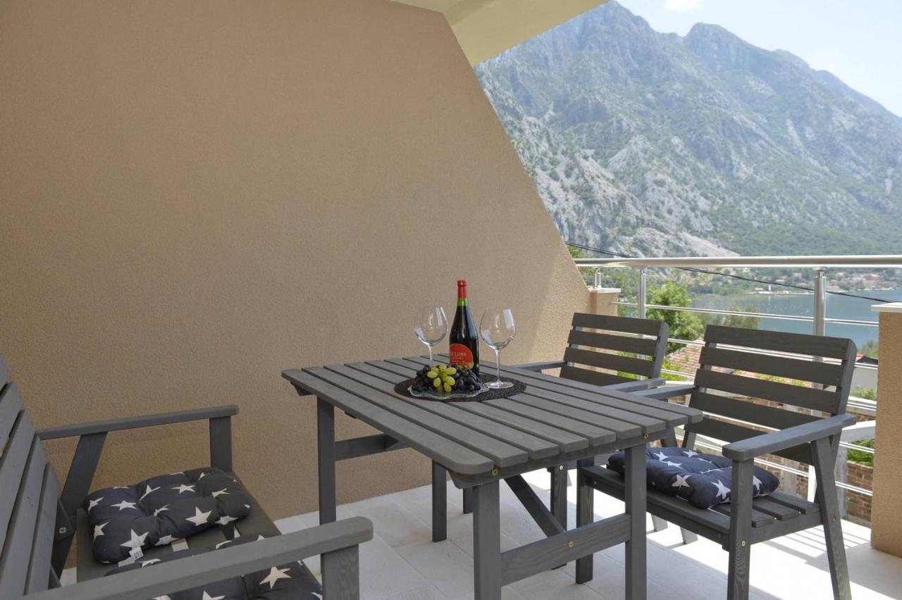 J & P Apartments Orahovac Kotor Exterior photo