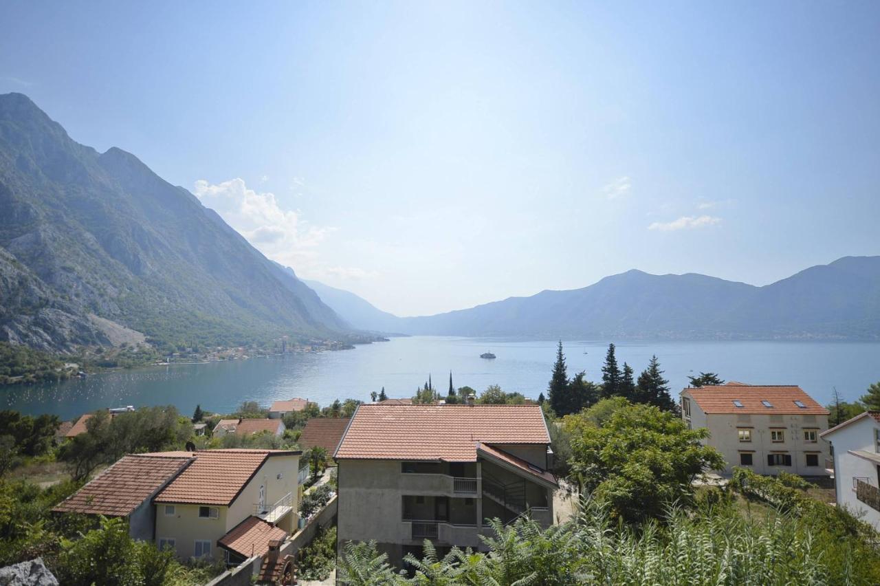 J & P Apartments Orahovac Kotor Exterior photo