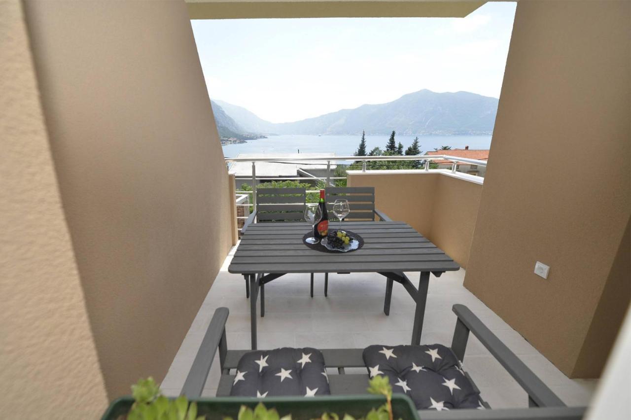 J & P Apartments Orahovac Kotor Exterior photo