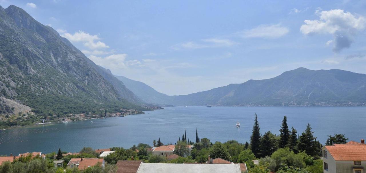 J & P Apartments Orahovac Kotor Exterior photo