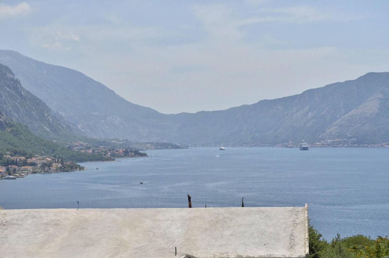 J & P Apartments Orahovac Kotor Exterior photo