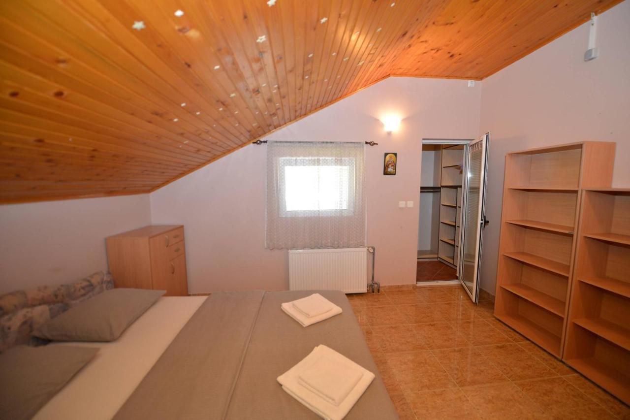 J & P Apartments Orahovac Kotor Exterior photo