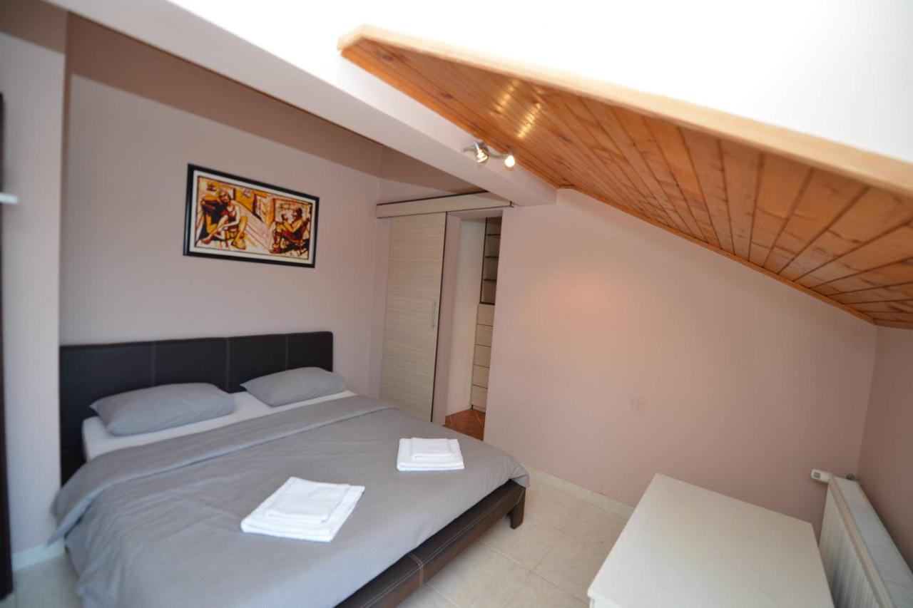 J & P Apartments Orahovac Kotor Exterior photo