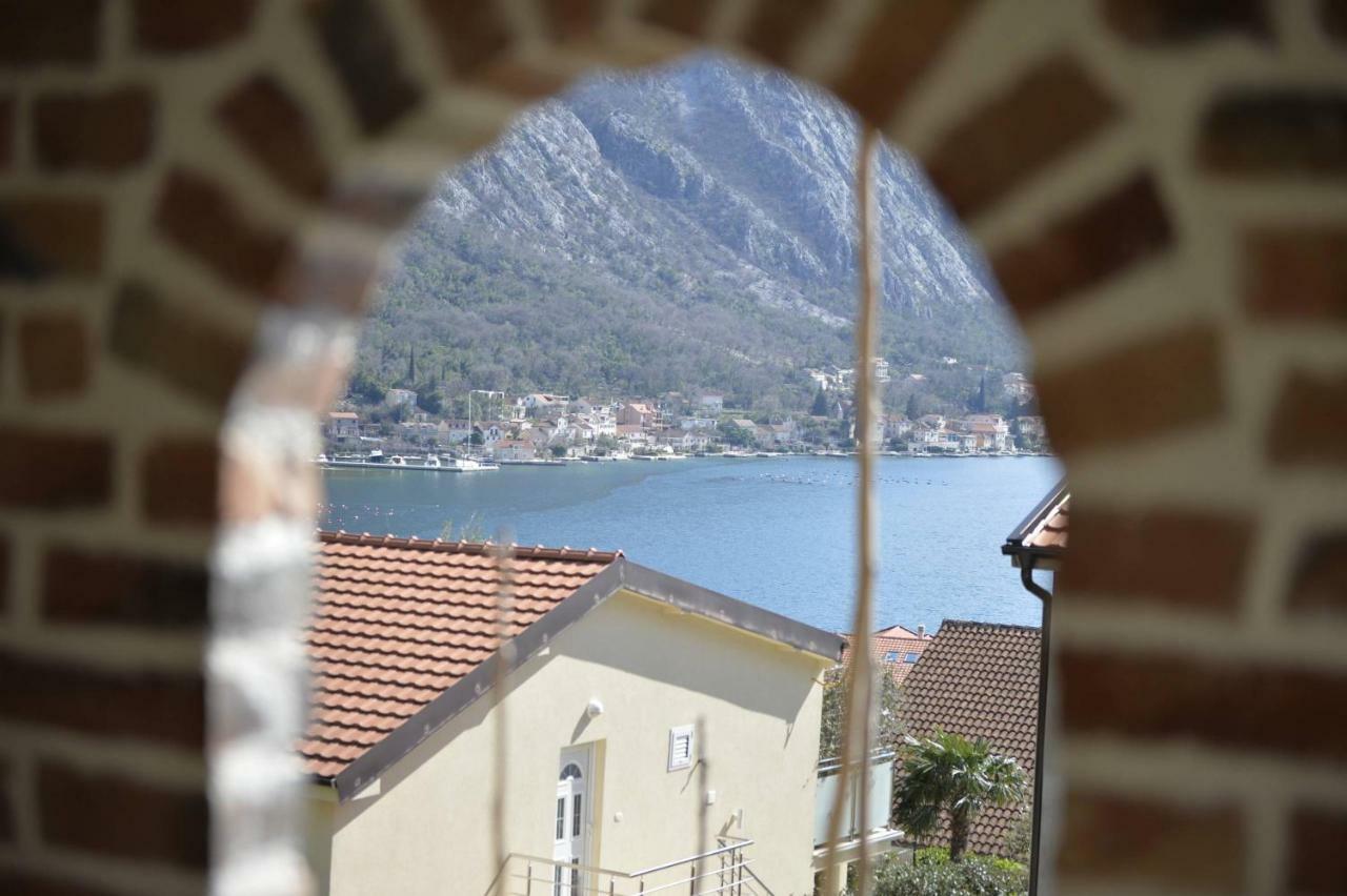 J & P Apartments Orahovac Kotor Exterior photo