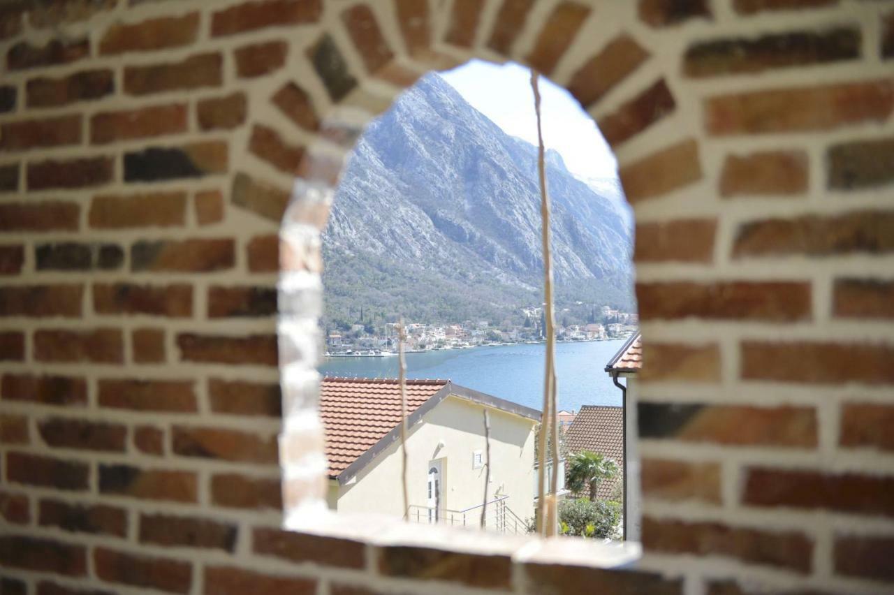 J & P Apartments Orahovac Kotor Exterior photo